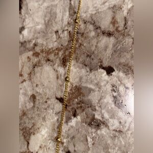 Elegant Gold Chain Bracelet